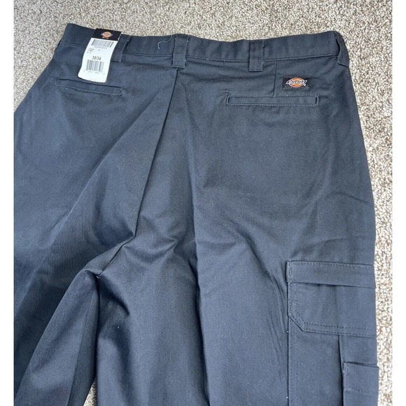 Dickies - Picture 2 of 11